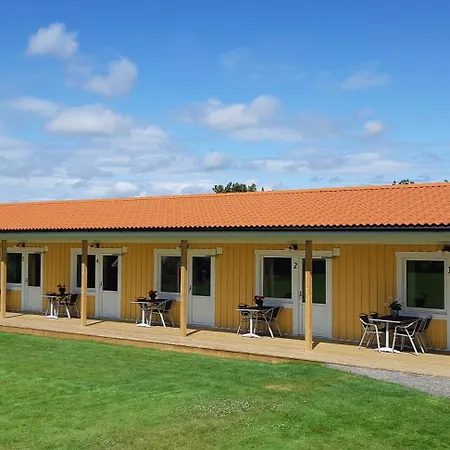 Bjoerkaengs Vandrarhem Tvaaker Exterior photo